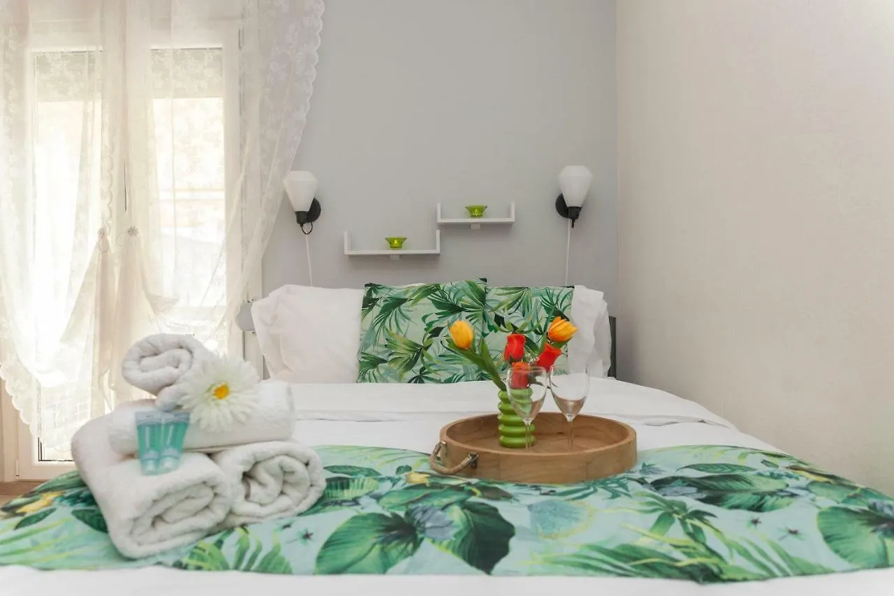 City Center Apartment Near Helexpo Thessaloniki 0*,